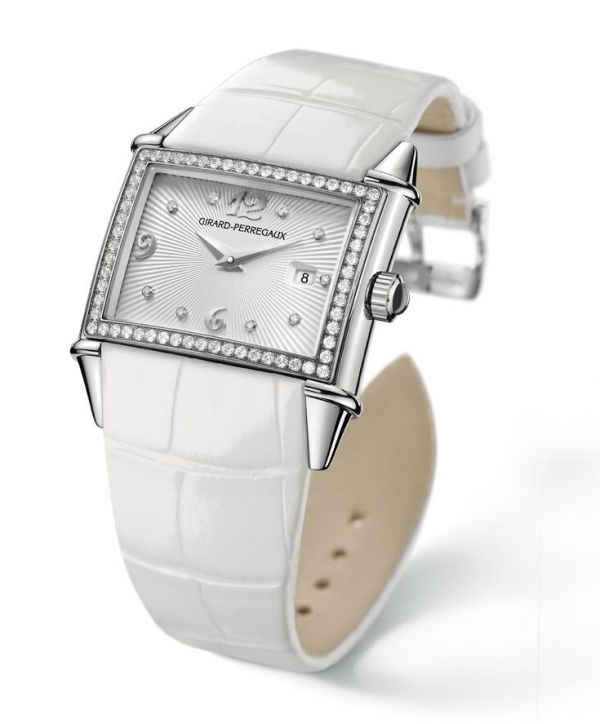 Girard-Perregaux Vintage 1945 Lady Limited Edition at SIHH 2011